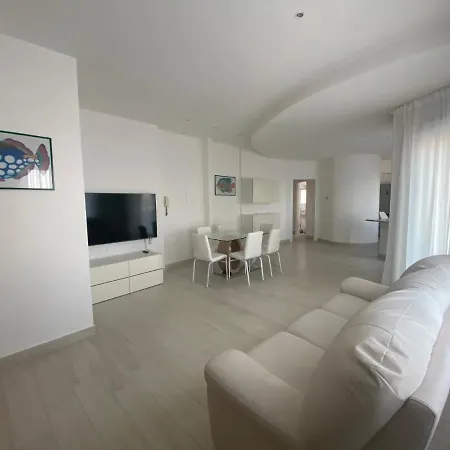 Meraviglioso Con Panorama Da Nave * Crotone