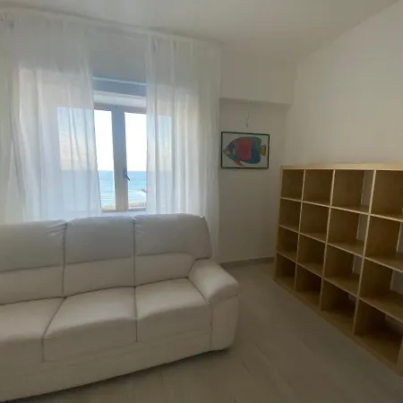 Meraviglioso Con Panorama Da Nave Appartement