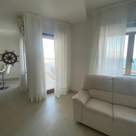 Appartement Meraviglioso Con Panorama Da Nave